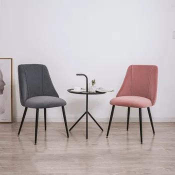 Современный обеденный стул с мягкой обивкой, подчеркивающий гостиную простой дизайн бокового стула без плеча металлический стул