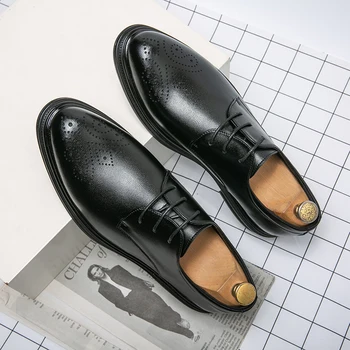 Высококачественная мужская кожаная обувь оксфорды с резьбой Классические повседневные деловые офисные туфли Роскошная обувь в британском стиле